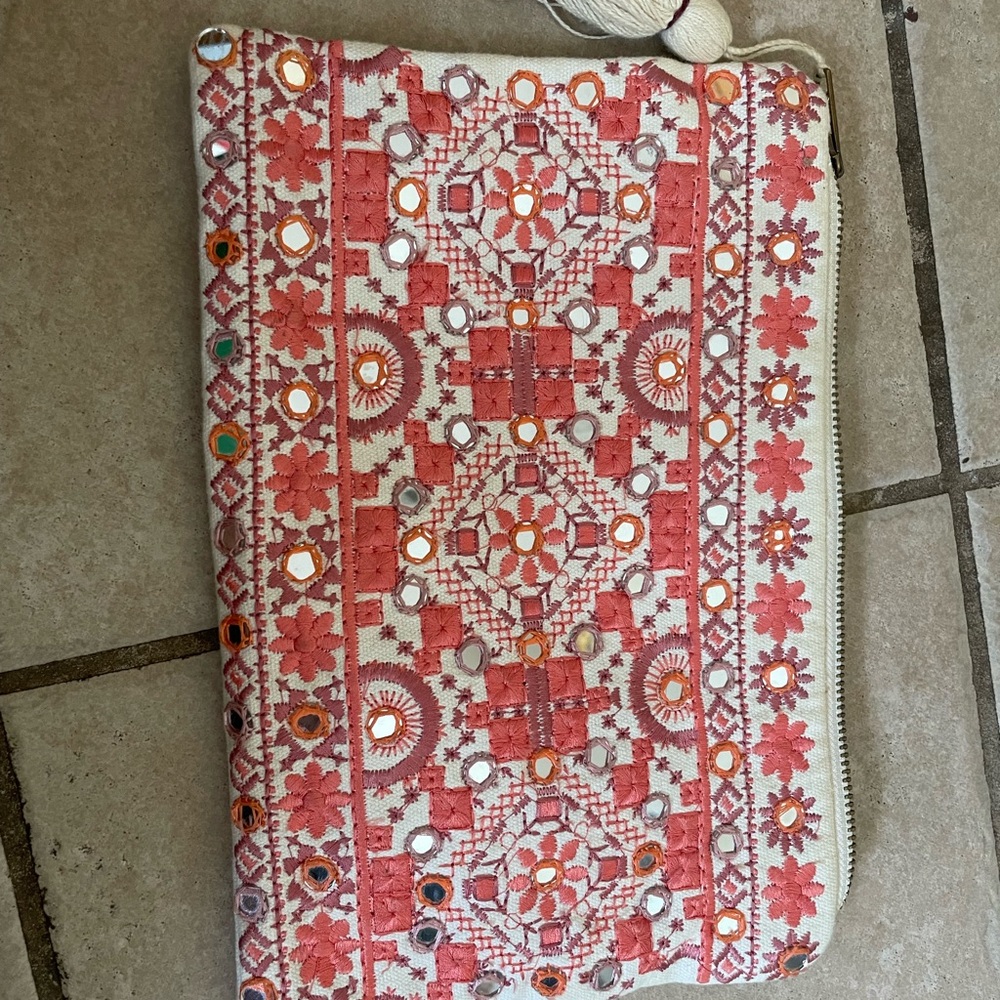 Roller Rabbit clutch - Picture 3 of 5